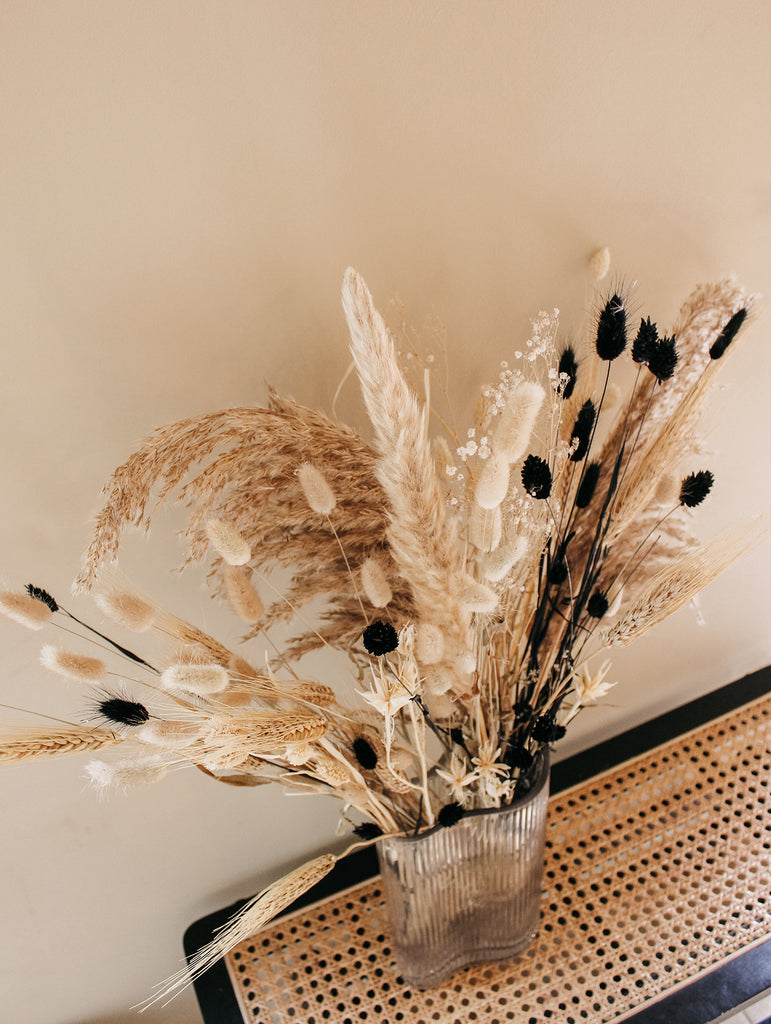 Droogbloemen boeket naturel zwart Droogboeket Neutrals by night - Droogboeketten