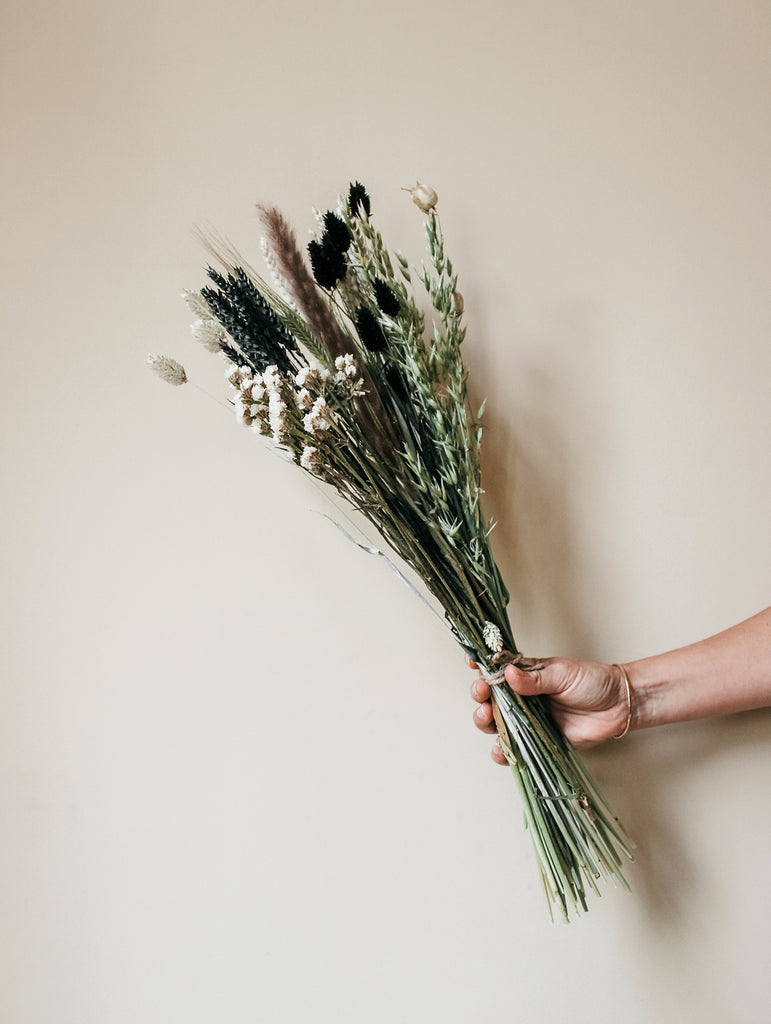 Droogboeket Night fall - Droogbloemen boeket pampas pluimen neutrals lavendel zwarte phalaris - Zwart veldboeket - Flowers to stay
