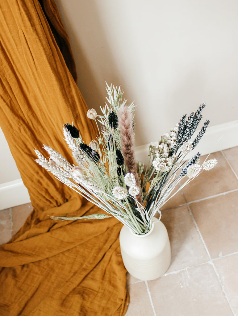 Droogboeket Night fall - Droogbloemen boeket pampas pluimen neutrals lavendel zwarte phalaris - Zwart veldboeket - Flowers to stay